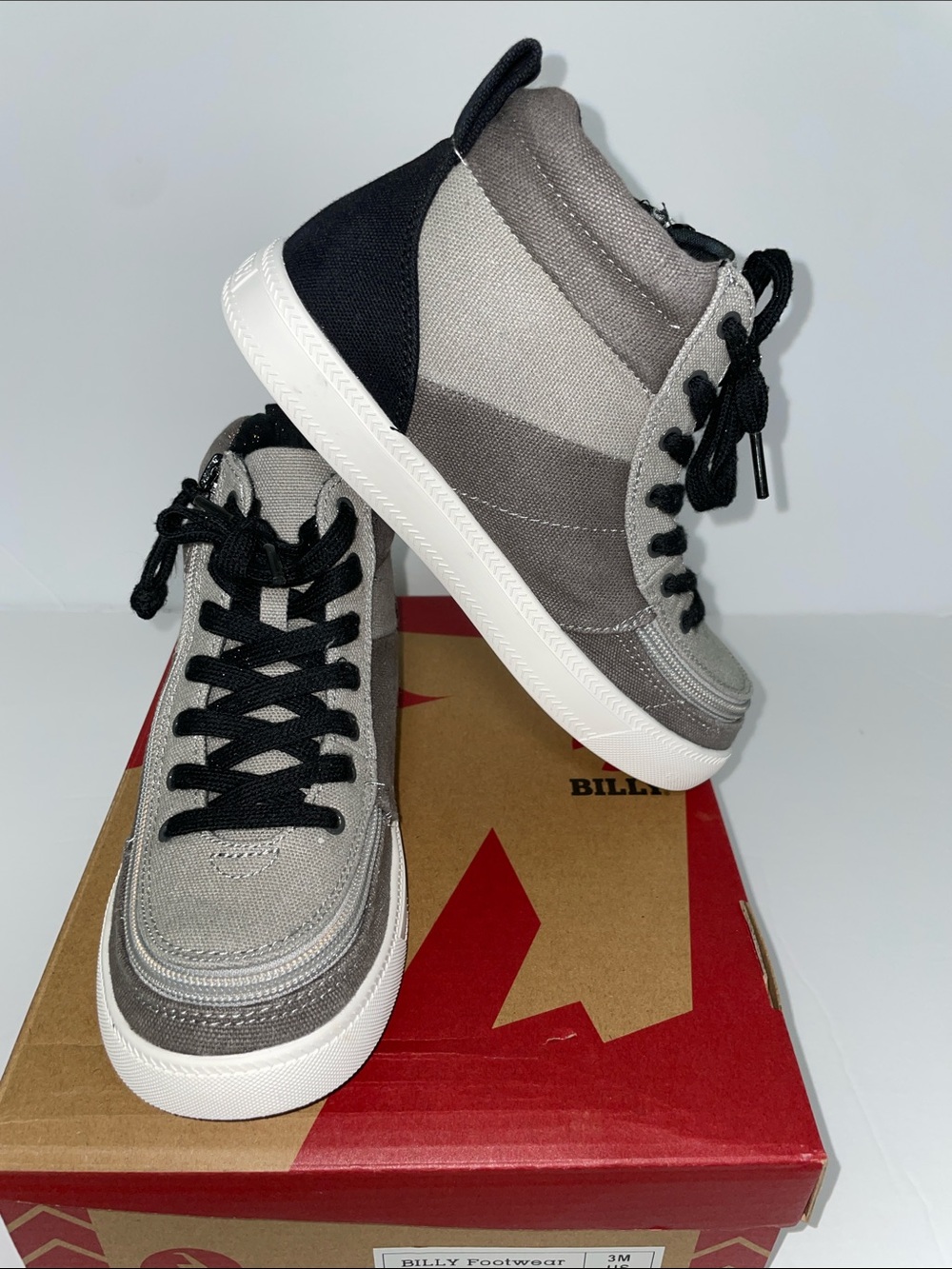 Kids Casual High-Top Sneakers in Gray and Black - Picture 4 of 15